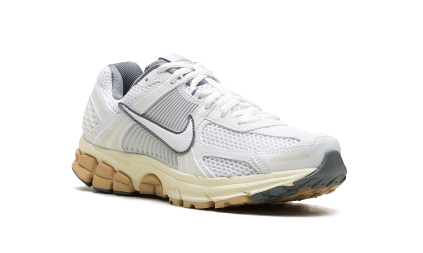 Zoom Vomero 5 WMNS"Summit White Pure Platinum" FJ2028 101