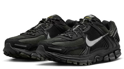 Zoom Vomero 5 Black Sequoia