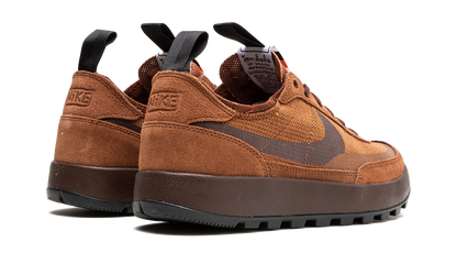 GENERAL PURPOSE SHOE WMNS"Tom Sachs - Field Brown" DA6672 201