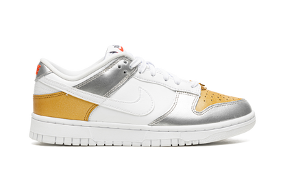 DUNK LOW WMNS"Gold White Silver" DH4403 700