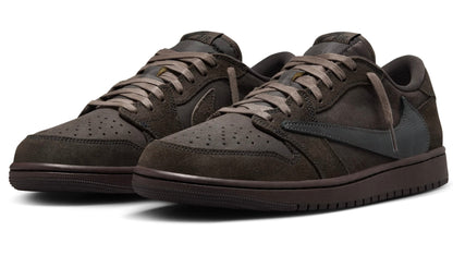 1 Retro Low OG SP
Travis Scott Velvet Brown