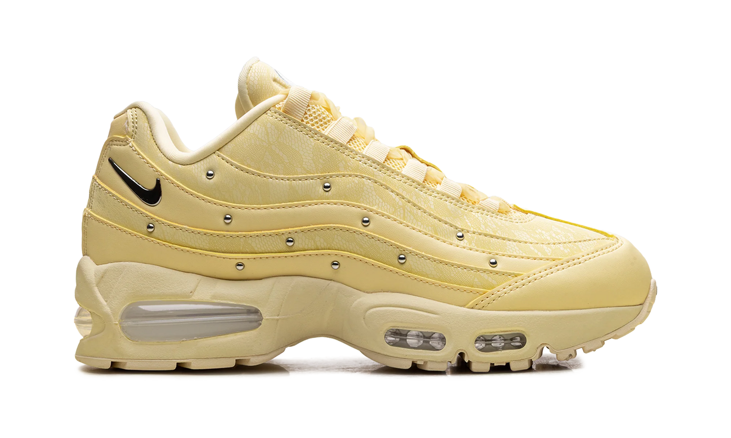 Air Max 95 WMNS "Soft Yellow Silver Studded" IQ3444 722