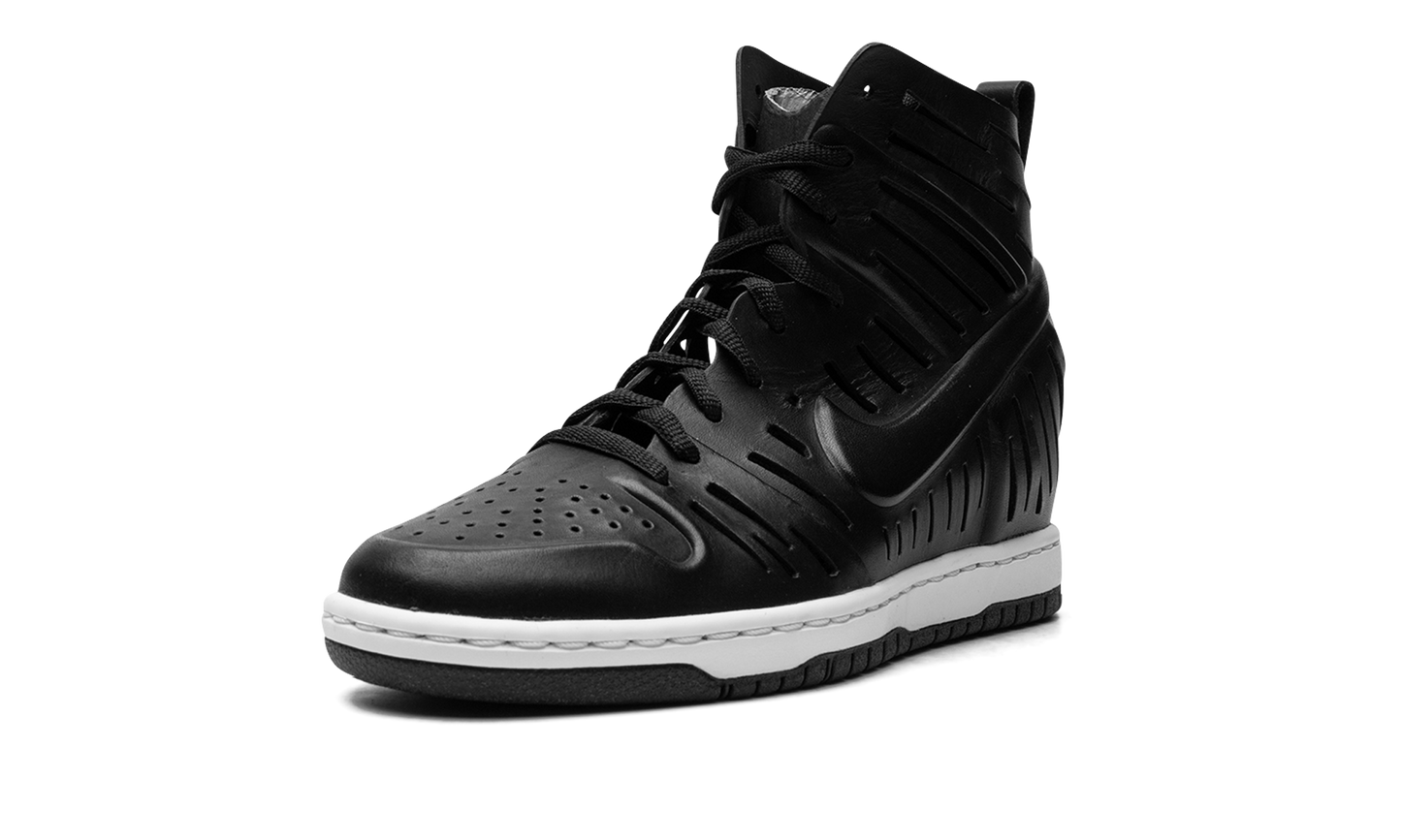 DUNK SKY HI 2.0 WMNS"JOLI BLACK" 725062 001