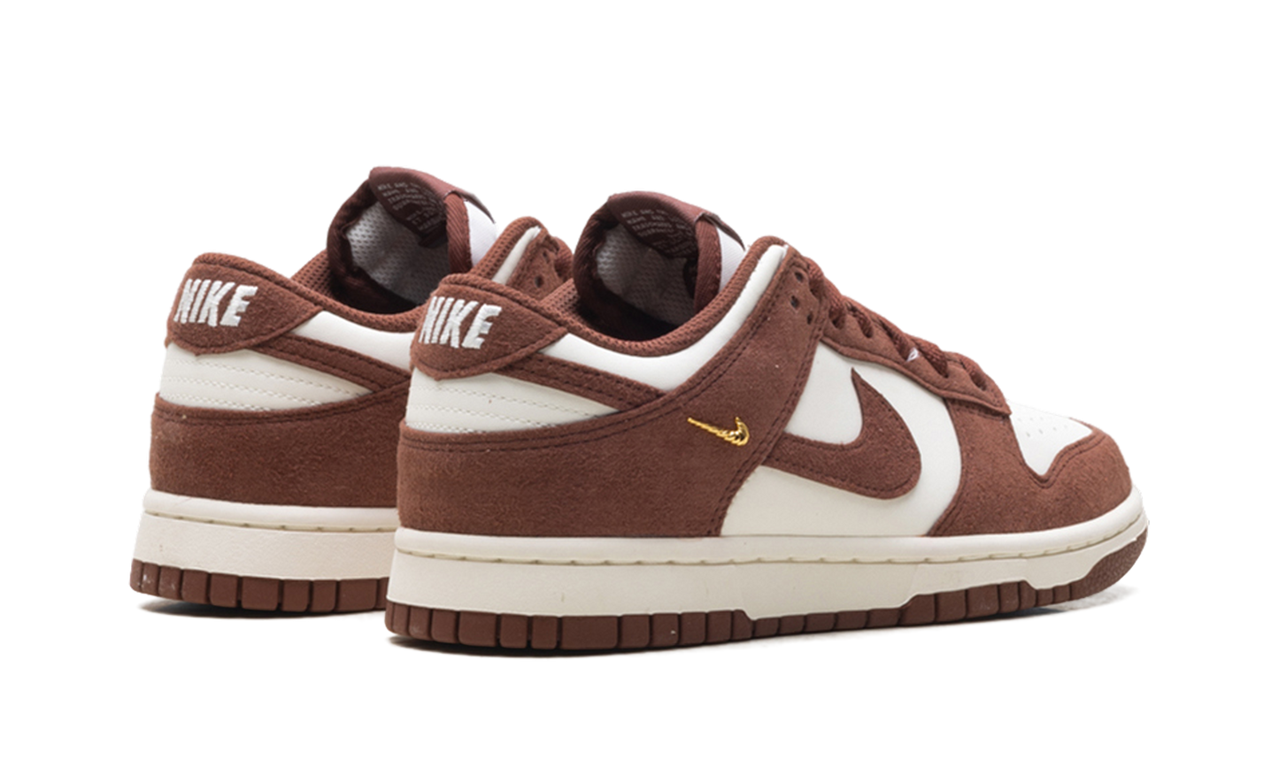 Dunk Low WMNS"Red Sepia Gold Mini Swoosh" IB4417 104