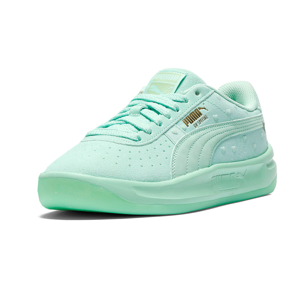 GV Special Hearts Sneakers