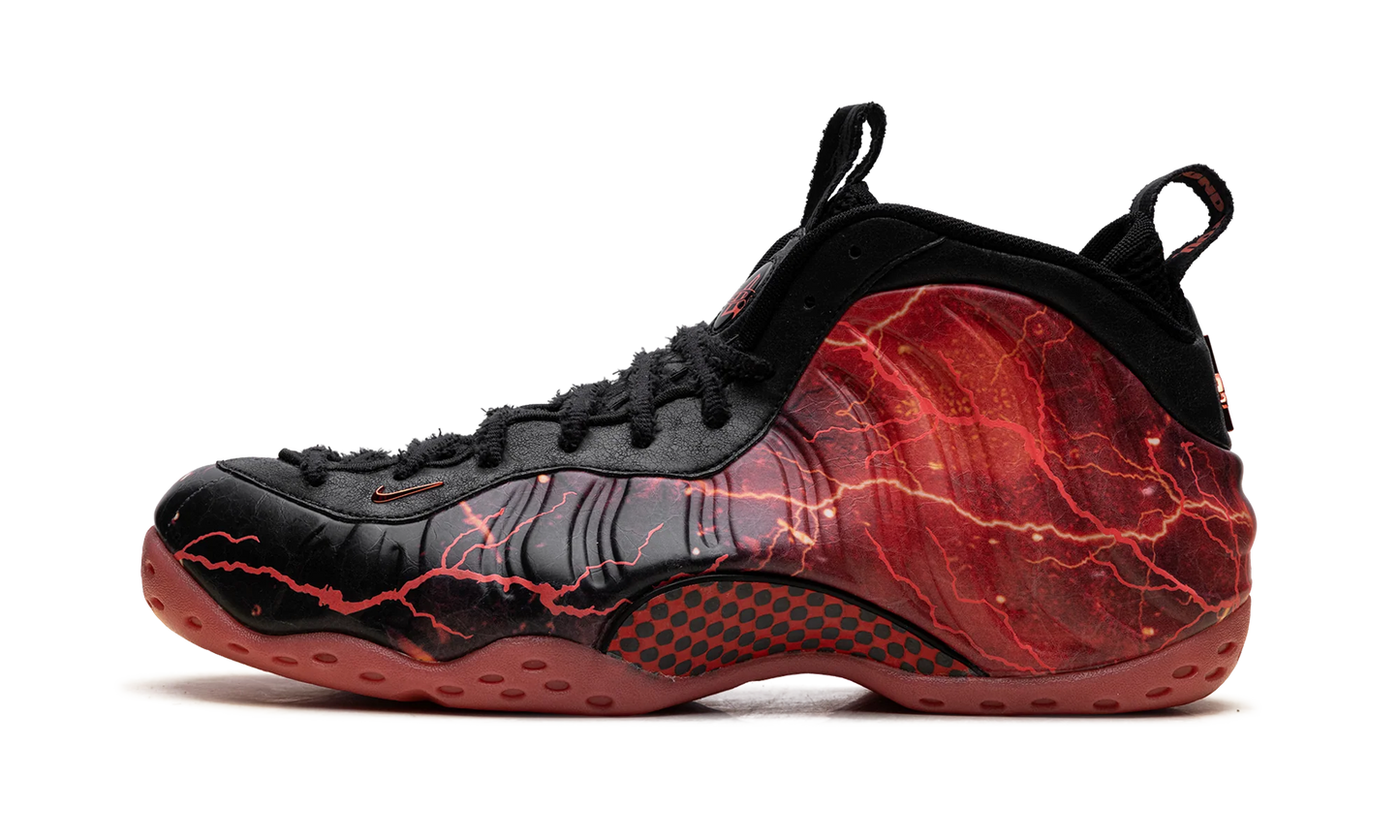 Nike Air Foamposite One "Stranger Things" IR7336 001