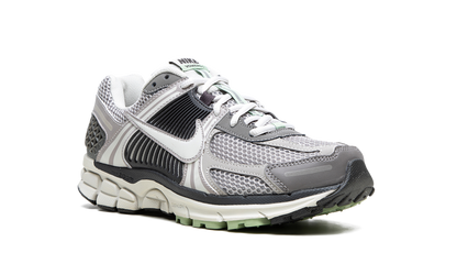 VOMERO 5 WMNS"Cobblestone" FB8825 001