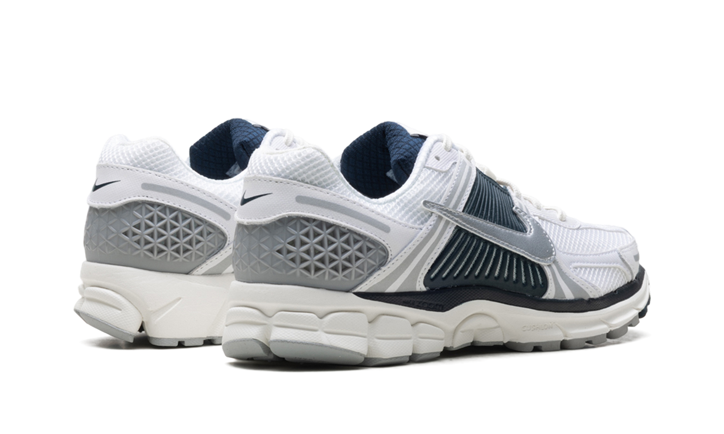 Air Zoom Vomero 5 WMNS"White Armory Navy" HV2412 100
