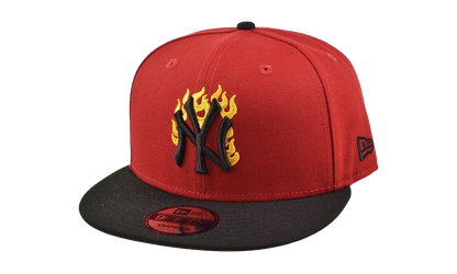 9FIFTY New York Yankees Flames Snapback "Scarlet / Black" 70947936