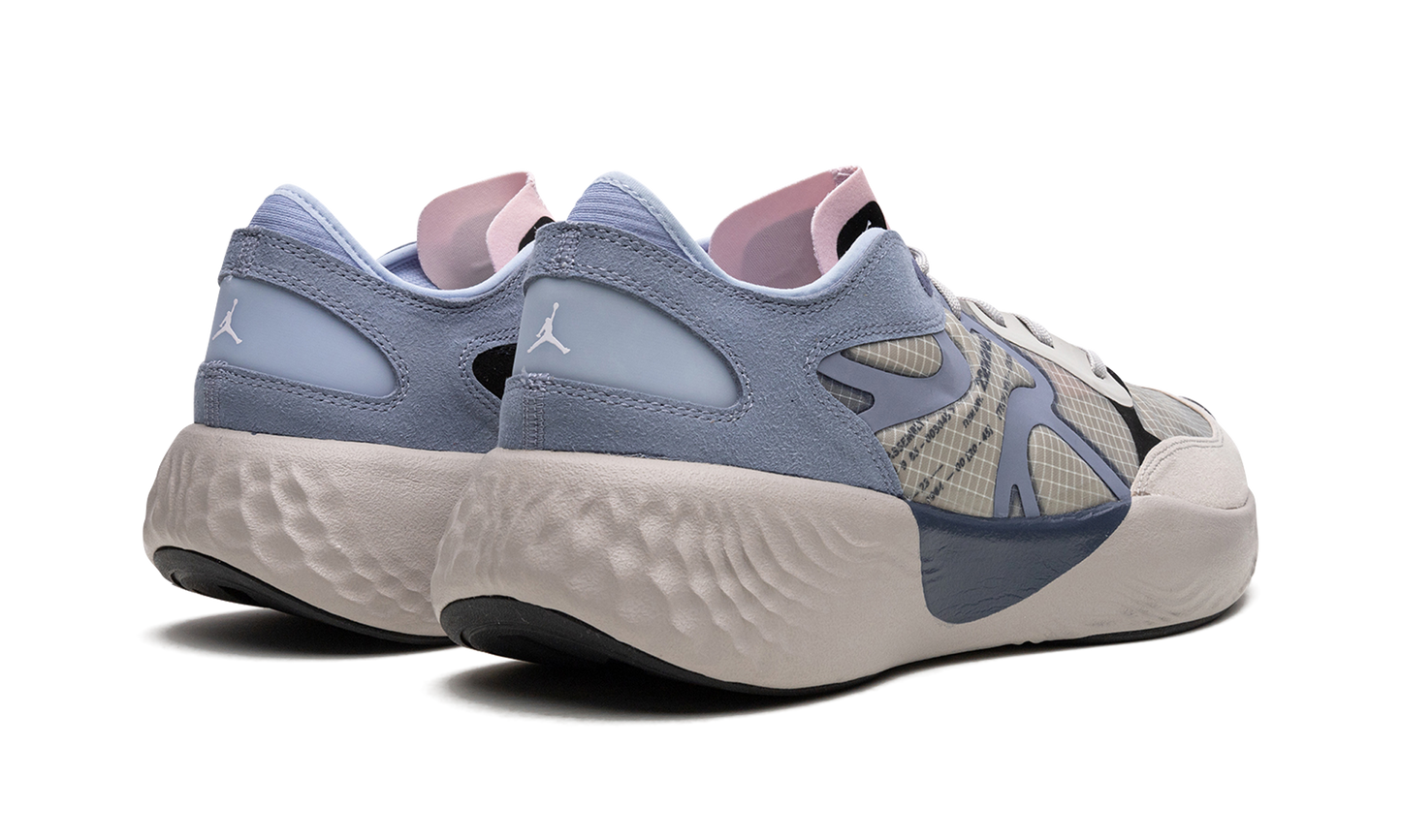 Delta 3 Low "Cobalt Bliss" DR5280 014