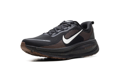 Vomero 18 "Coffee Bean" IH4454 001