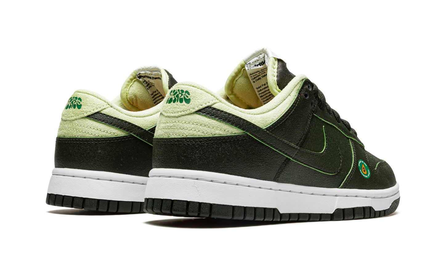 DUNK LOW WMNS"Avocado" DM7606 300