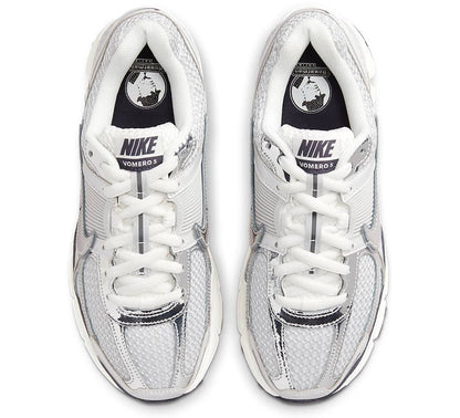 Zoom Vomero 5 Photon Dust Metallic Silver