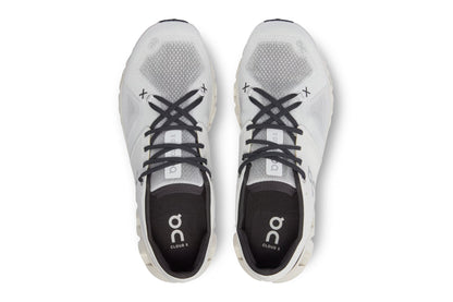 Running Cloud X 3 Ivory Black
