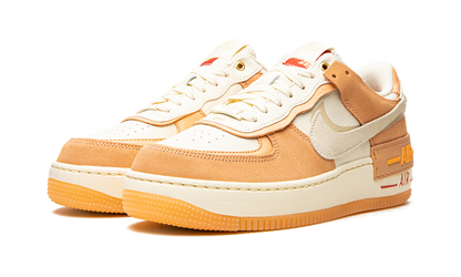 AIR FORCE 1 SHADO MNS WMNS"Sisterhood - Cashmere" DM8157 700