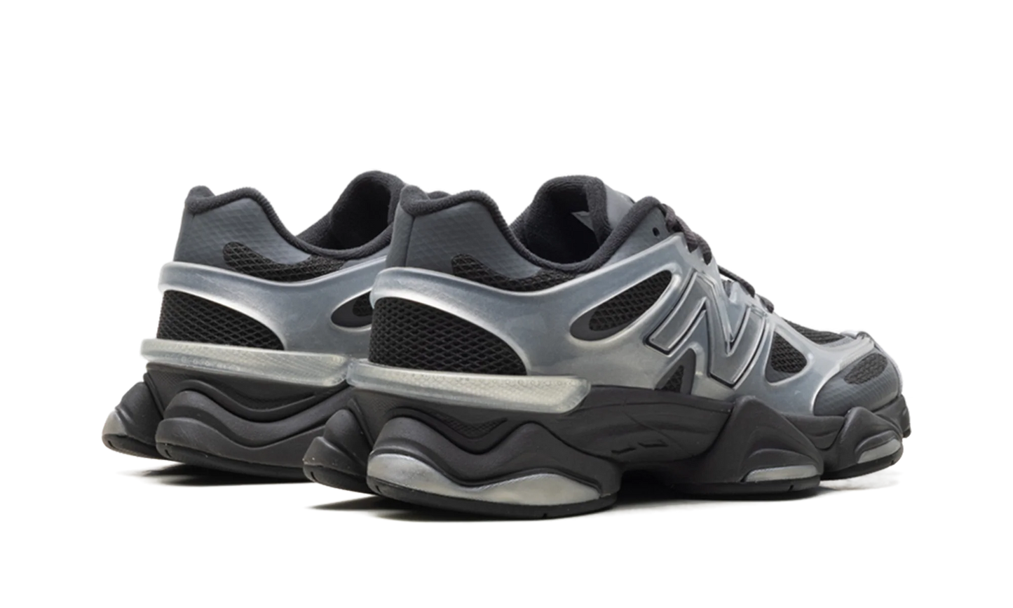 9060x Caged "Silver Metallic" U9060ISA
