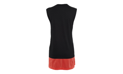 International Top WMNS "Black" 802360 010