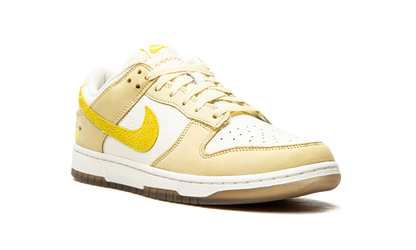 DUNK LO MNS WMNS"Lemon Drop" DJ6902 700
