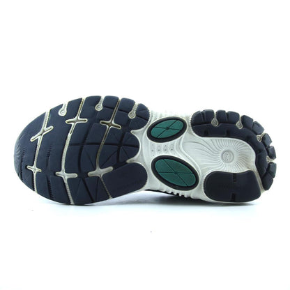 DYAD 8