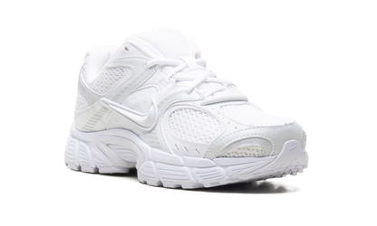 V5 RNR WMNS"White Black Metallic Silver" HQ7901 101
