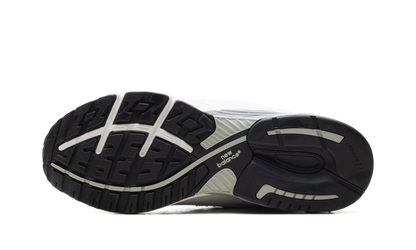 993 "MiUSA Reflection Medium Gray" U993RG