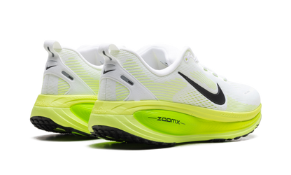 Vomero 18 WMNS"ELECTRIC GREEN" HM6804 102