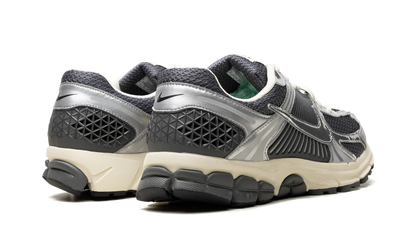 Zoom Vomero 5 "Iron Grey Chrome" IM3486 001