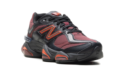 9060 "Black / Washed Burgundy" U9060BLA