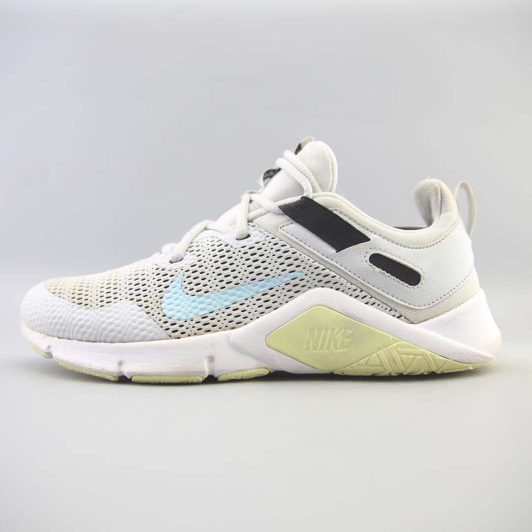 LEGEND ESSENTIAL 1