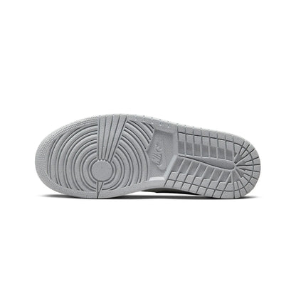 1 Low SE 'Light Steel Grey' W (2023)
