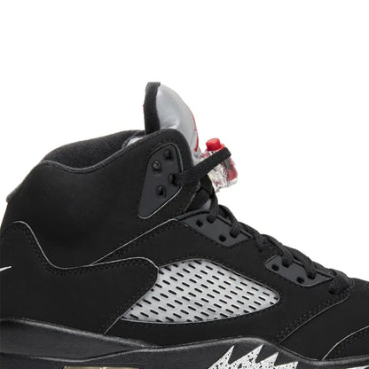 5 Retro 'Black Metallic' (2016)