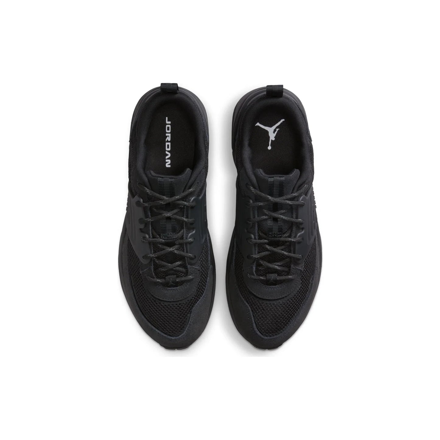 Trunner O/S 'Triple Black' (2025)