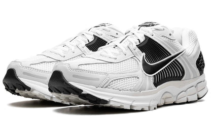 Zoom Vomero 5 ‘White Black’