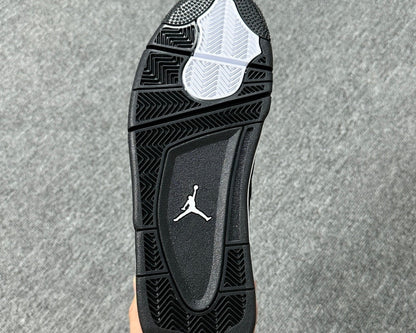 4 Retro White Thunder