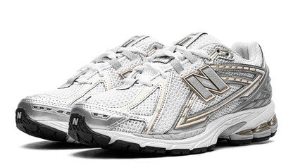 1906R White Rain Cloud Silver Metallic
