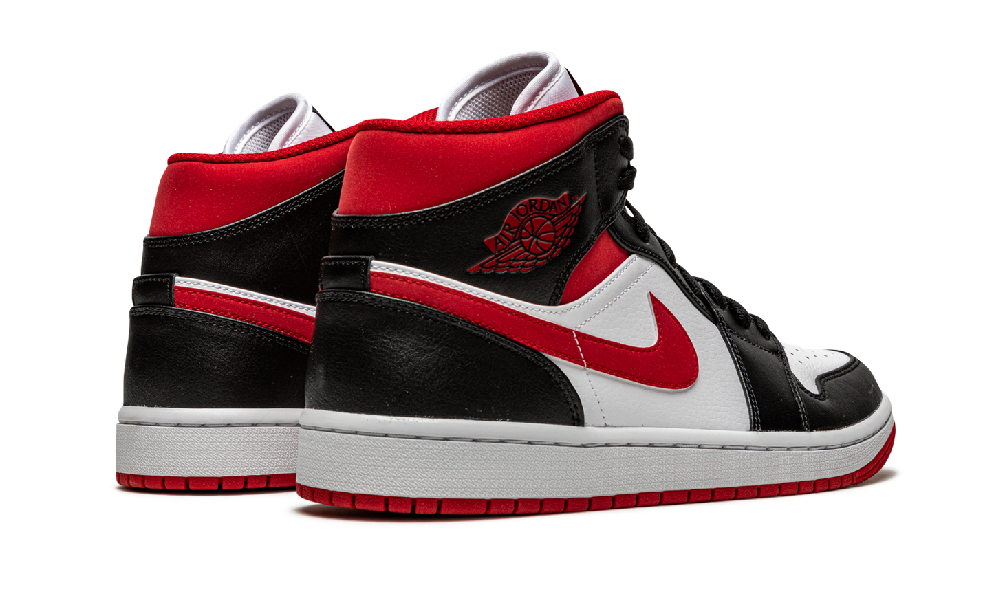 1 Mid "Metallic Red" 554724 122