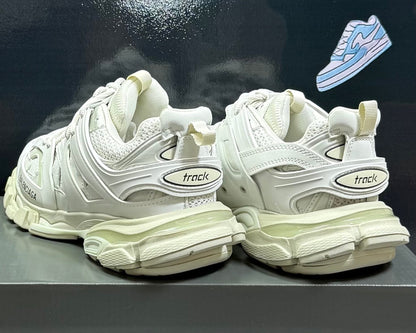 Track White