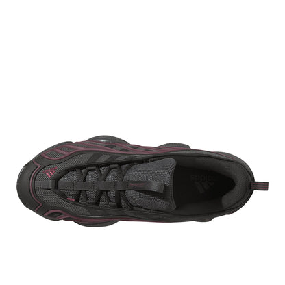 Intimidation Low Lace Up Sneakers