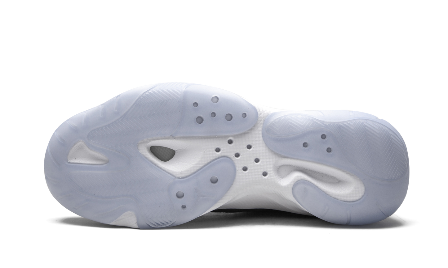 11 CMFT Low "Cool Grey" CW0784 001