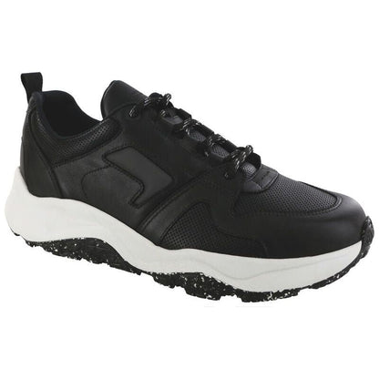 Men's Low Country-Y Lace Up Sneakers in Black Perf