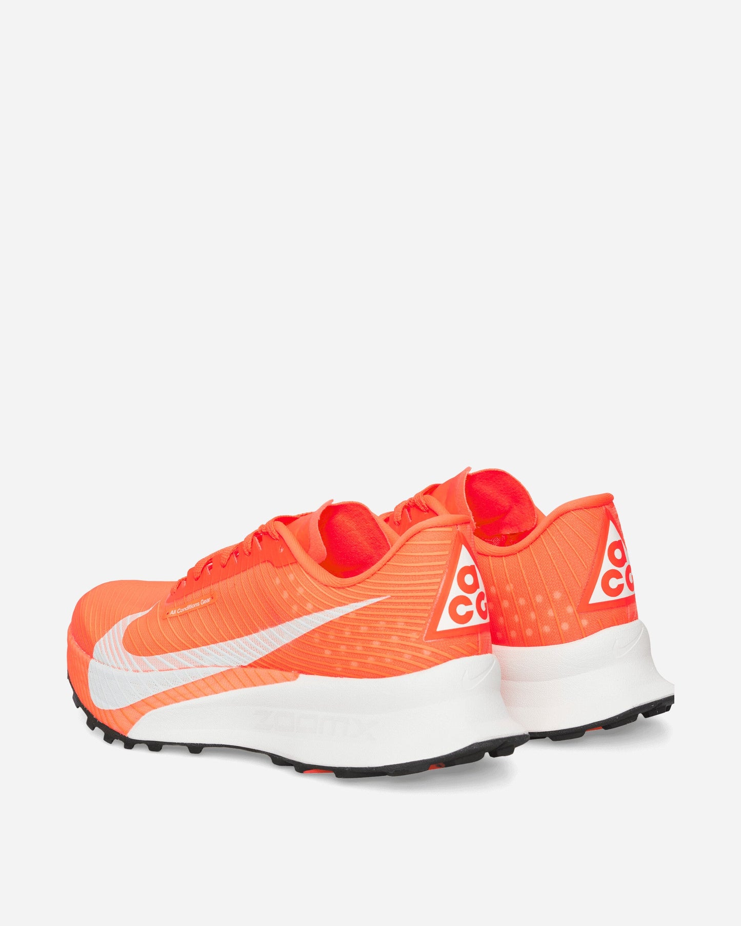 ACG Ultrafly Trail Sneakers Hyper Crimson / White