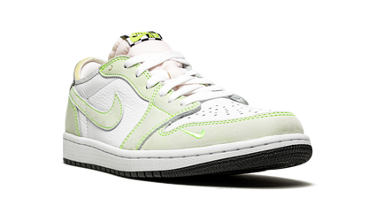 1 Low OG "Ghost Green" DM7837 103