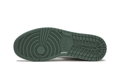 1 Retro High OG "Clay Green" 555088 135