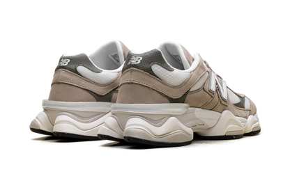 9060 "Mindful Grey Dark Olivine" U90606BI
