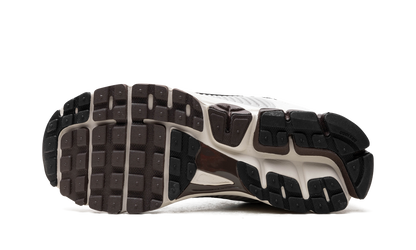 Air Zoom Vomero 5 WMNS"Phantom" FJ2028 001