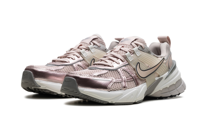 V2K Run WMNS"Particle Beige College Grey Light Bone" FD0736 201