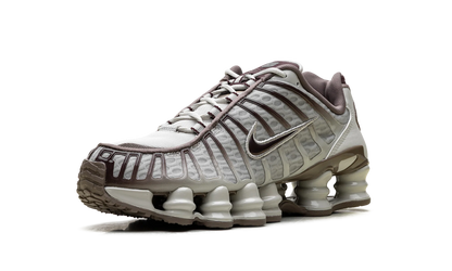 Shox TL WMNS "Light Bone Burgundy Crush" IM6013 072