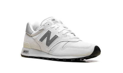 1300 "MiUSA Reflection White" U1300WH