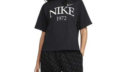 Sportswear Classic Women's T-shirt"BLACK" FQ6600 010