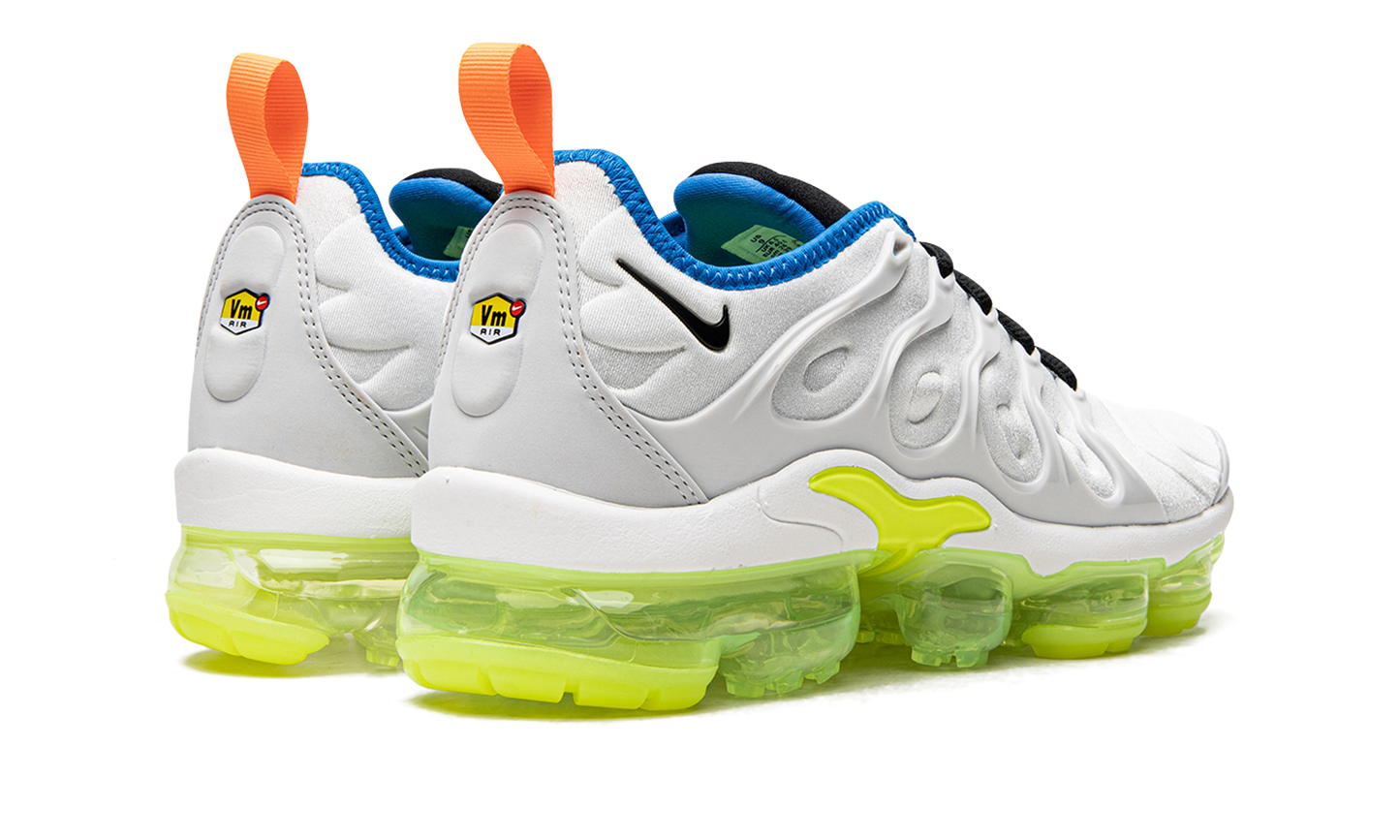 AIR VAPORMAX PLUS MNS WMNS"Photon Dust" DQ4695 001